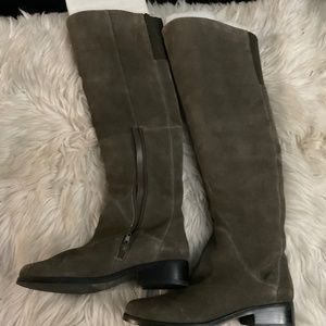 Gray suede Boots